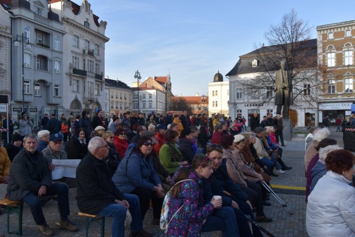 30 let svobody připomněl v Prostějově koncert