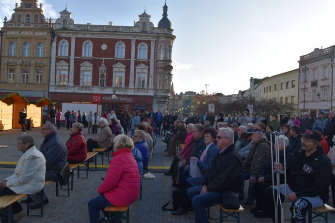 30 let svobody připomněl v Prostějově koncert