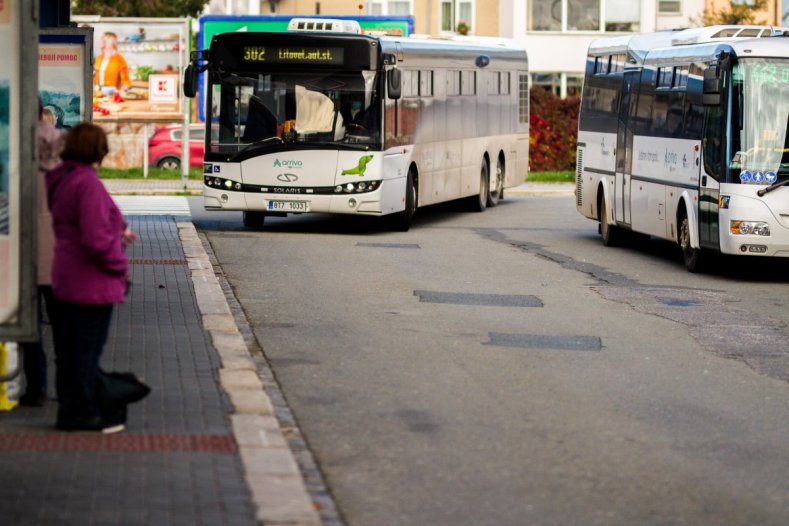 Hejtmanství dočasně omezí provoz autobusové dopravy