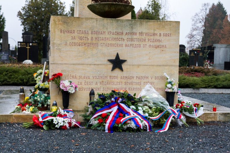 Den válečných veteránů v Olomouci. K pietní vzpomínce se připojil i hejtman Josef Suchánek 