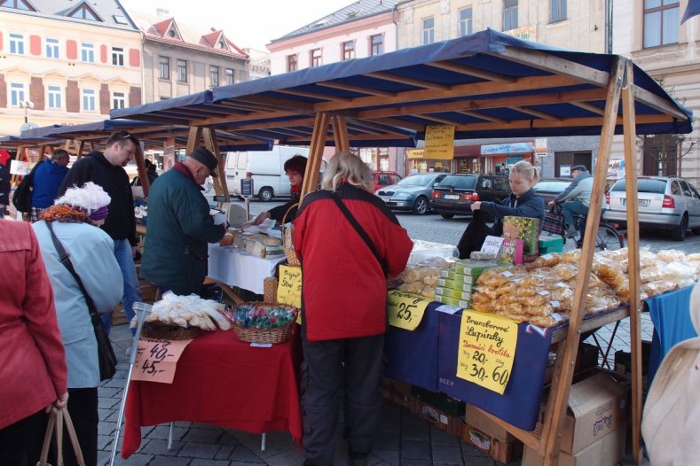 Kraj pomůže farmářským trhům a regionálním značkám     Archivní snímek