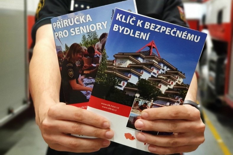  Publikace poradí, jak zvládnout požár nebo velkou vodu Foto: HZSOL