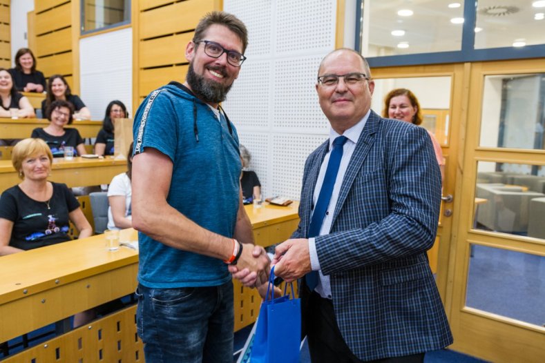 Na bicyklu nebo pěšky. Zaměstnanci krajského úřadu se zapojili do výzvy Do práce na kole