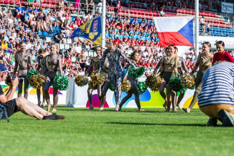 Andrův stadion zaplnily mladé sportovní naděje. Začala Olympiáda dětí a mládeže