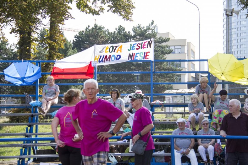 Sportovní hry seniorů s velkou zahraniční účastí. Místo běhu se hrál golf