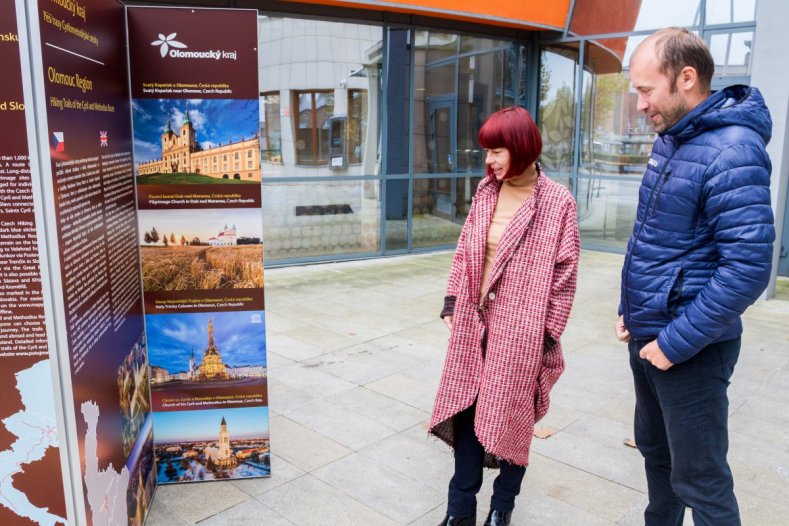 Z Olomouce až na Velehrad. Atraktivní stezku mapují velkoplošné panely