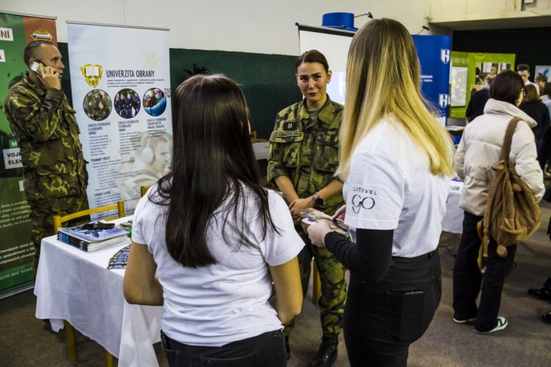 Scholaris nabídl drinky, 3D tisk a budoucnost pro mladé