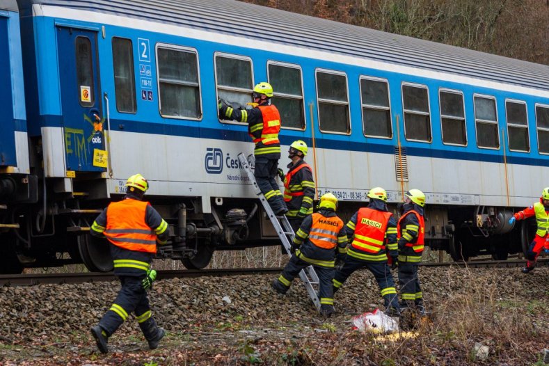 U Jívové se srazily vlaky. Cvičení prověřilo krajské záchranáře