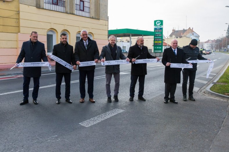 Kraj otevřel další opravenou silnici