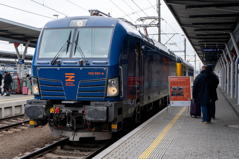 Olomoucký kraj má modernizovanou železniční trať. Brzy na ni vyjedou moderní soupravy; foto: Správa železnic