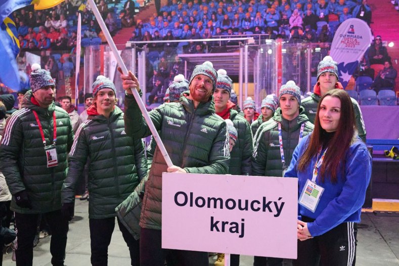 Špičkování mezi kraji. Pražáci mluvijóó hrozně, nejsme na to zvyklé, vtipkují snowboardisti z Olomoucka