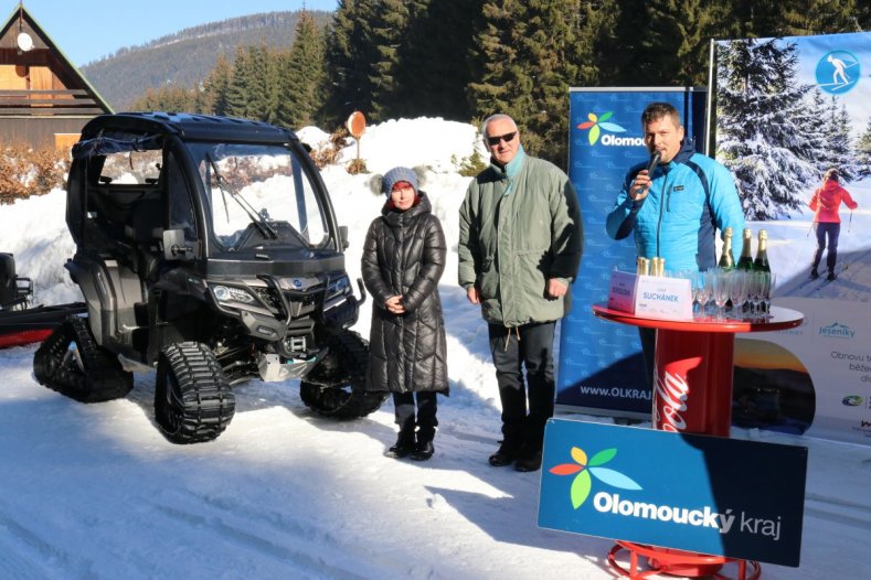 Čtyřkolka Milada pomáhá udržovat stopy v Jeseníkách