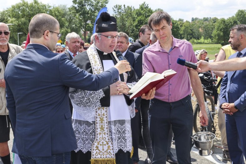 Cyklostezka Bečva má novou lávku a další kilometry navíc