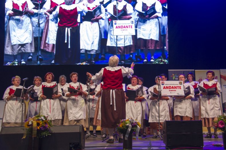 Babičkou Olomouckého kraje je Jana Špičková. Porotu zaujala svou veselostí i vitalitou