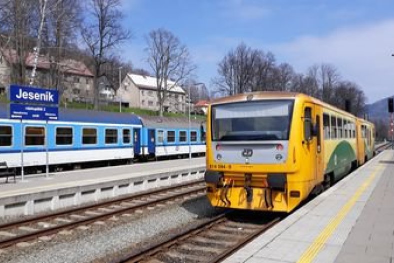 Olomoucký kraj navýší kapacitu vlaků mezi Zábřehem a Jeseníkem, foto: mapy.cz