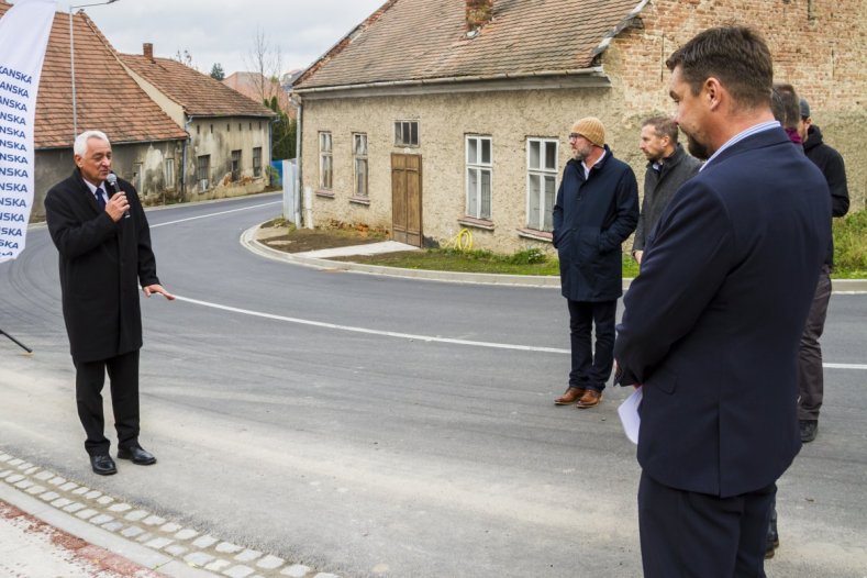 Konice má opravenou silnici i nové chodníky