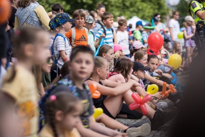 Děti oslavily svůj den s krajskými záchrannými složkami