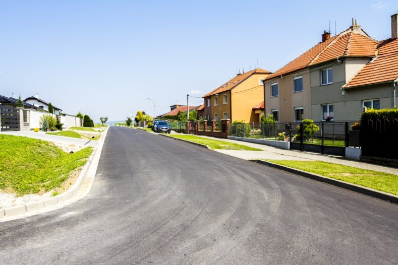 Seloutky a Domamyslice spojuje nová silnice