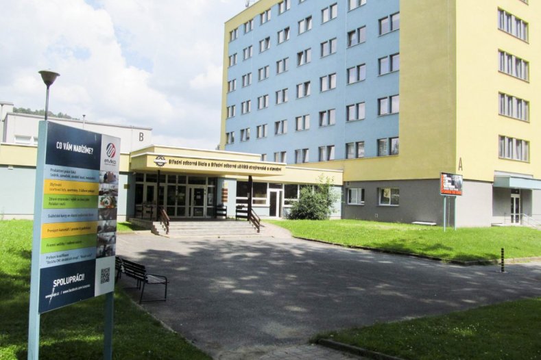 Hejtmanství dokončilo největší letní investici ve školách. Studentům se bude lépe dýchat