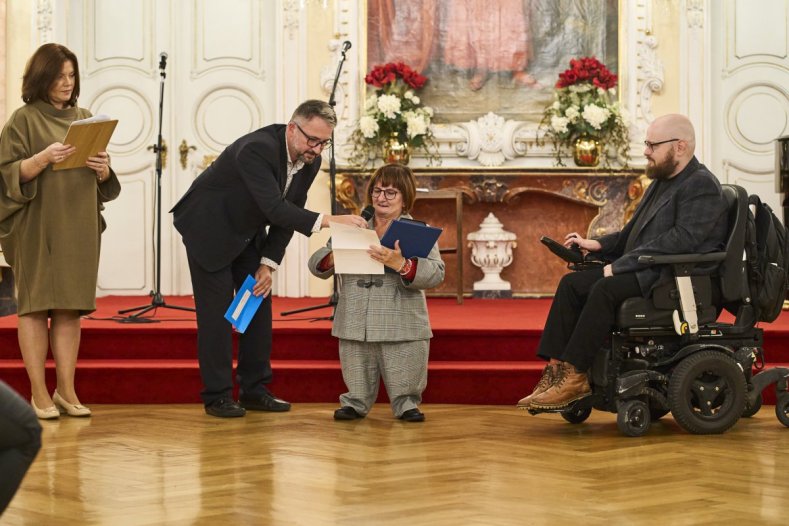 Velké srdce nejde změřit. Dá se ale ocenit a kraj to právě udělal