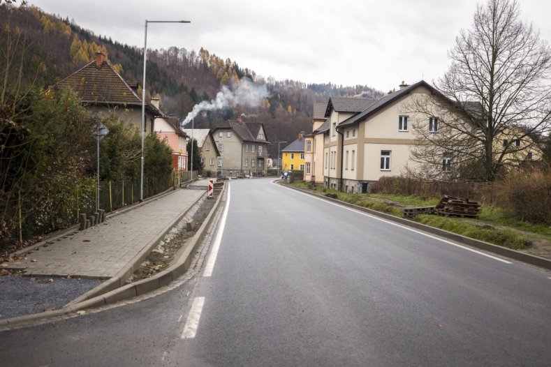 Na jaře začali, na podzim skončili. Hanušovice mají novou hlavní silnici