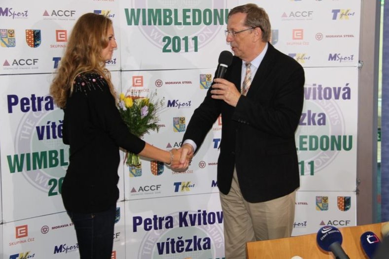 Hejtman Martin Tesařík s wimbledonskou vítězkou Petrou Kvitovou