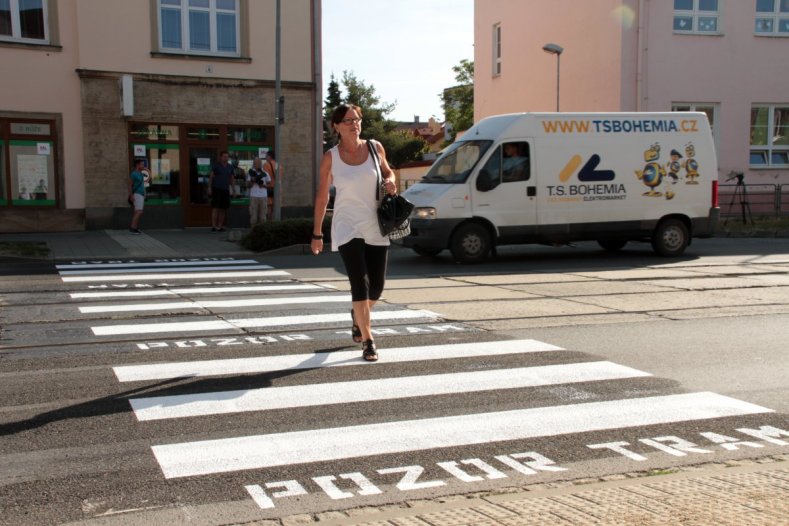 Před hodolanskou školu se díky hejtmanství vrátil přechod