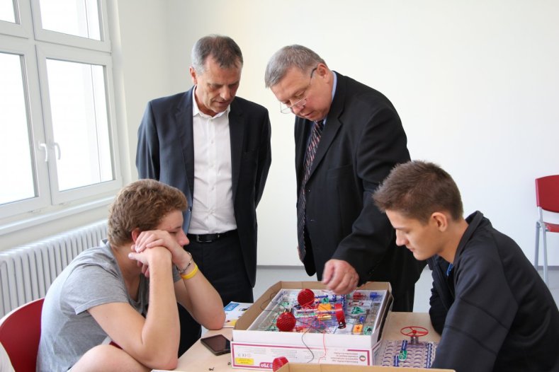 Střední škola polytechnická v Olomouci otevřela nové centrum polytechnické výchovy