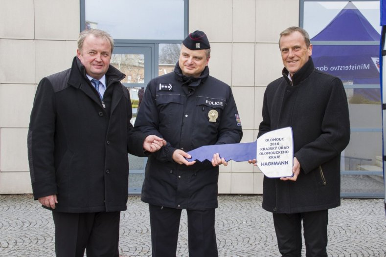 Olomoucký kraj pořídil speciální auto ke kontrole nákladních vozidel a autobusů