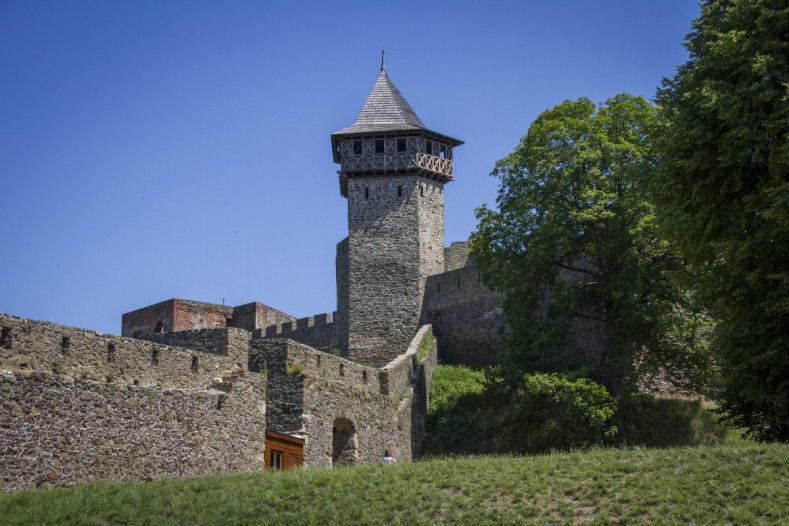 Olomoucký kraj opraví palác na hradě Helfštýn