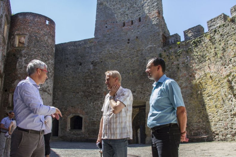 Olomoucký kraj opraví palác na hradě Helfštýn