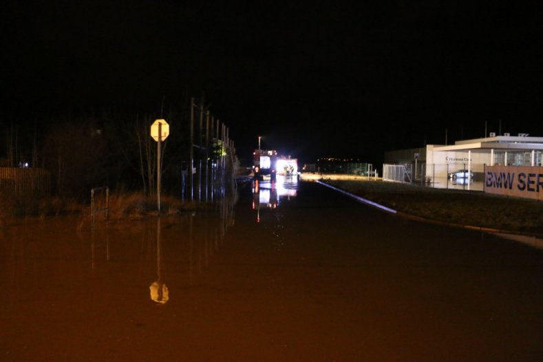 Rychlé tání sněhu způsobilo celkem devět mimořádných událostí v kraji. Se situací se osobně na místě seznámil i hejtman Košta