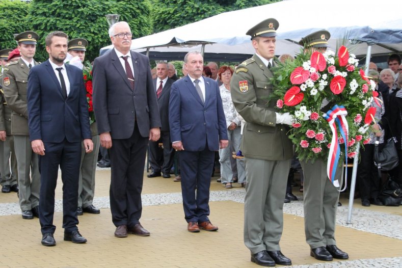 Zástupci kraje si připomněli tragédii ve Volyni