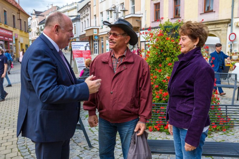 Mobilní kancelář navštívila bránu Jeseníků