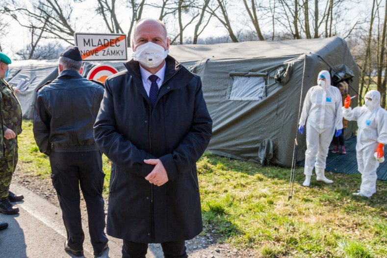 Mobilní odběrná stanice vyrostla během tří hodin