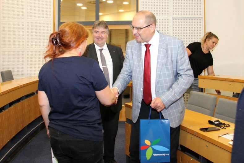 Z Olomouce až na konec světa. Úředníci šlápli do pedálů